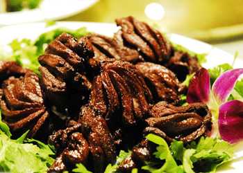 【KY开元集团官网】爱思特浪漫情怀奢华丰胸给您最美的弧度(图2) KY开元集团官网