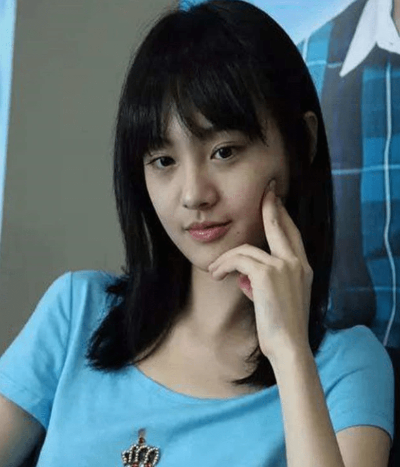 ky开元电竞：
鞠婧祎的18岁 关晓彤的18岁 杨紫的18岁 看到郑爽：活该她这么红！(图7)